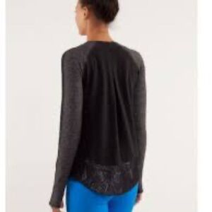 Lululemon Bold In The Cold Long Sleeve Black Fleece Women’s Size 8 Athletic Run